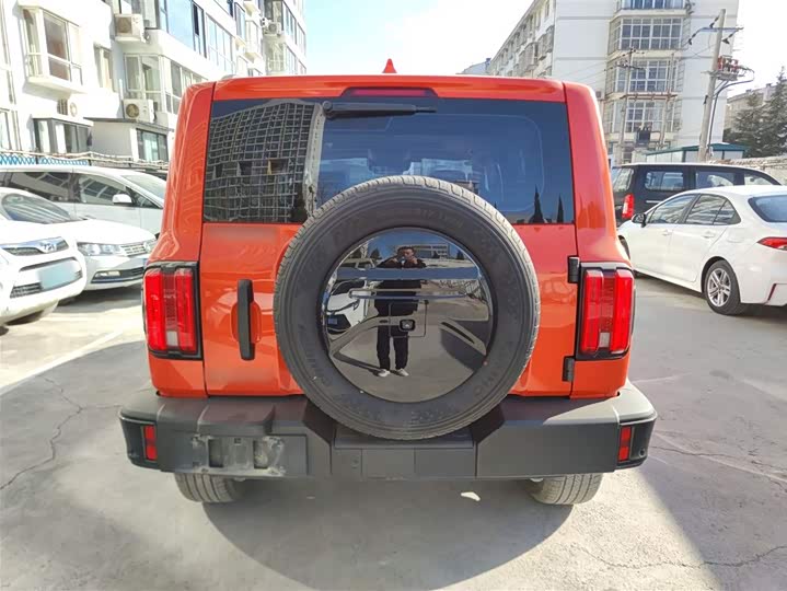 Фото 6 - Tank 300