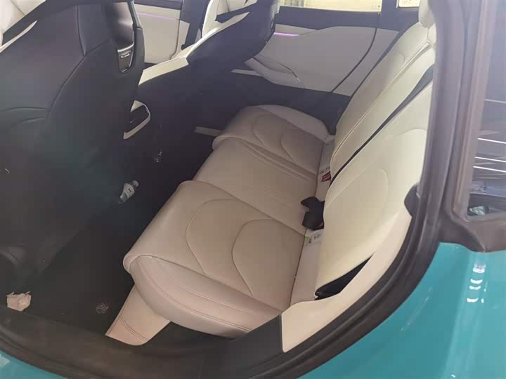 Фото 17 - Xiaomi SU7