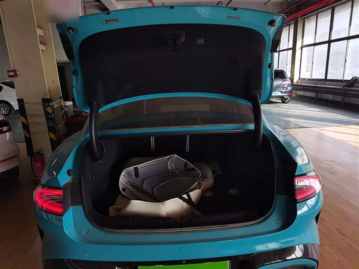 Фото 19 - Xiaomi SU7