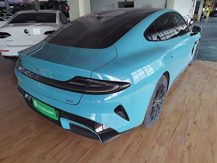 Фото 7 - Xiaomi SU7