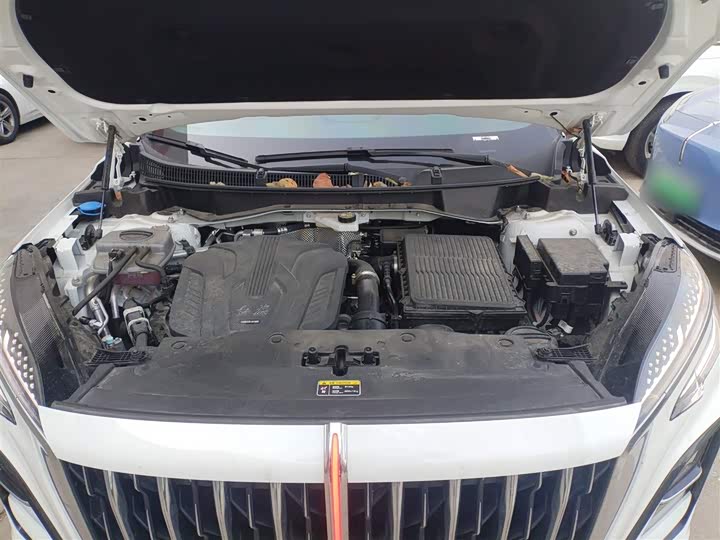 Фото 20 - Hongqi HS3 Hybrid