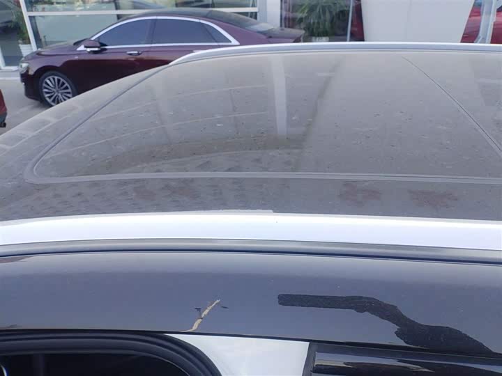 Фото 27 - Hongqi HS3 Hybrid