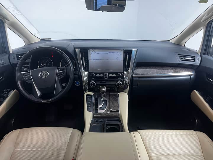 Фото 16 - Toyota Alphard