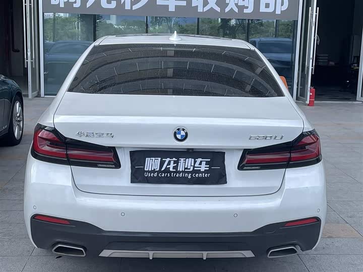 Фото 4 - BMW 5 Series