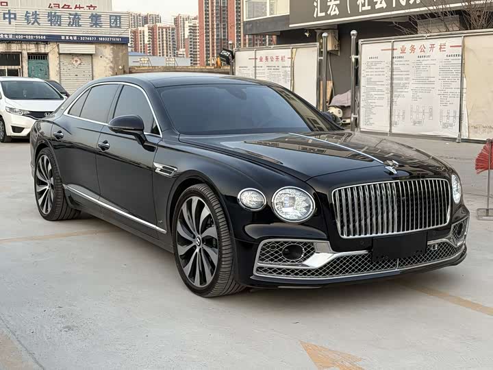 Фото 3 - Bentley Flying Spur