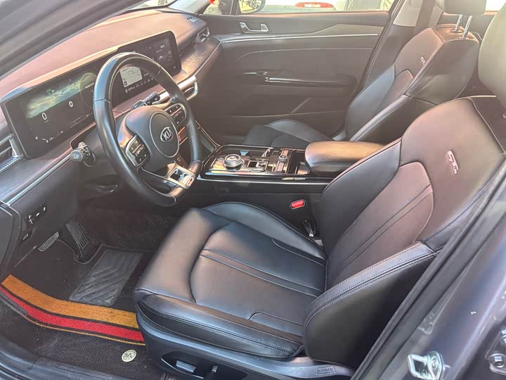 Фото 28 - Kia K5