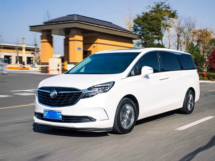 Фото 17 - Buick GL8 ES