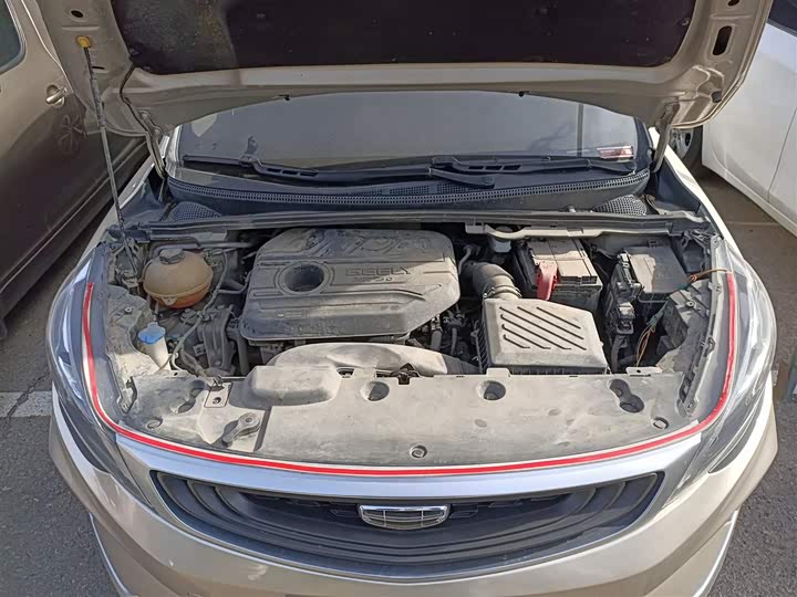 Фото 20 - Geely Emgrand GS