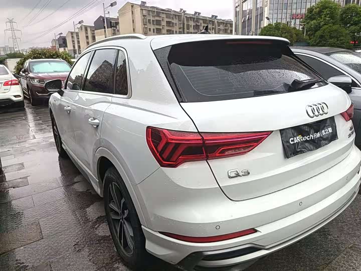 Фото 9 - Audi Q3