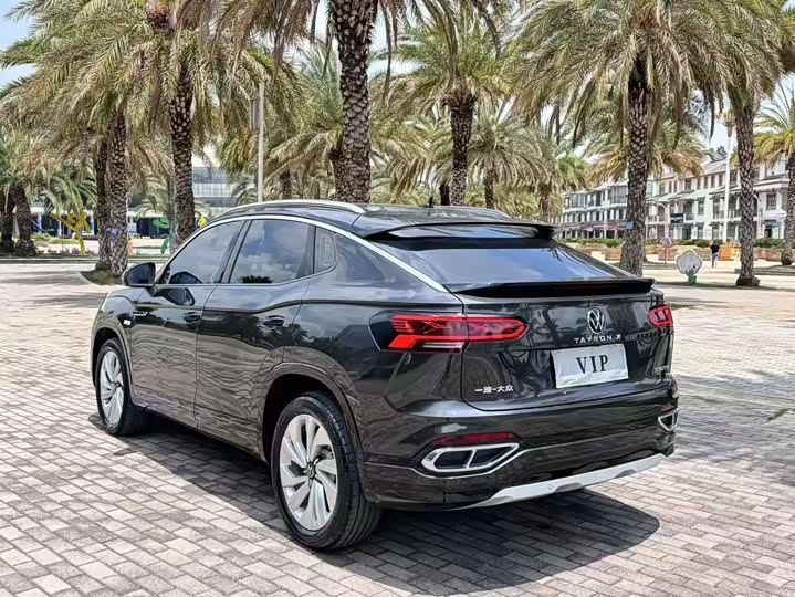 Фото 9 - Volkswagen Tayron X