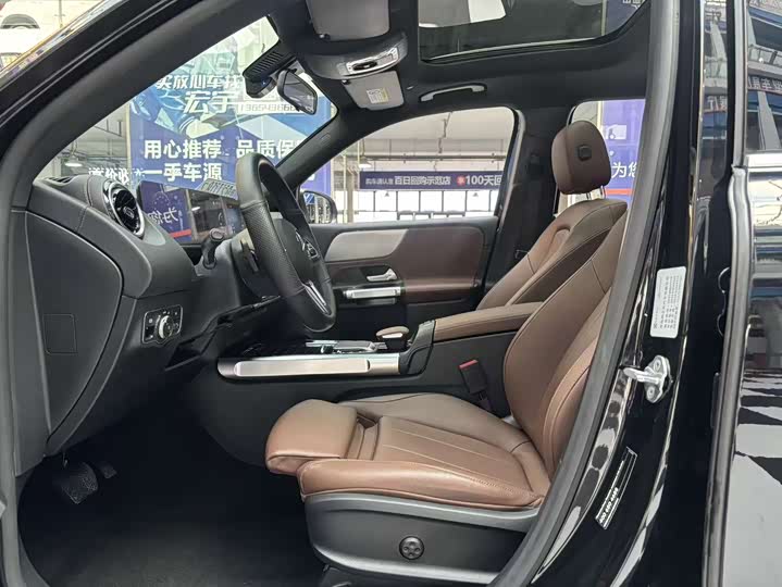 Фото 8 - Mercedes-Benz GLB-Class