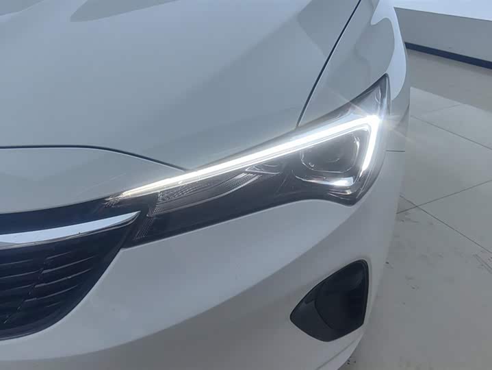 Фото 5 - Buick Verano