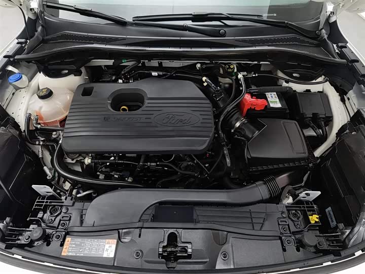 Фото 6 - Ford Escape