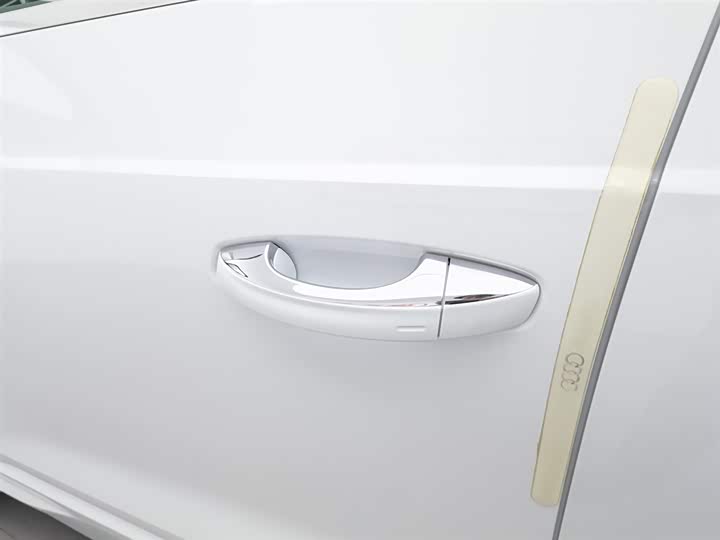 Фото 18 - Audi Q3