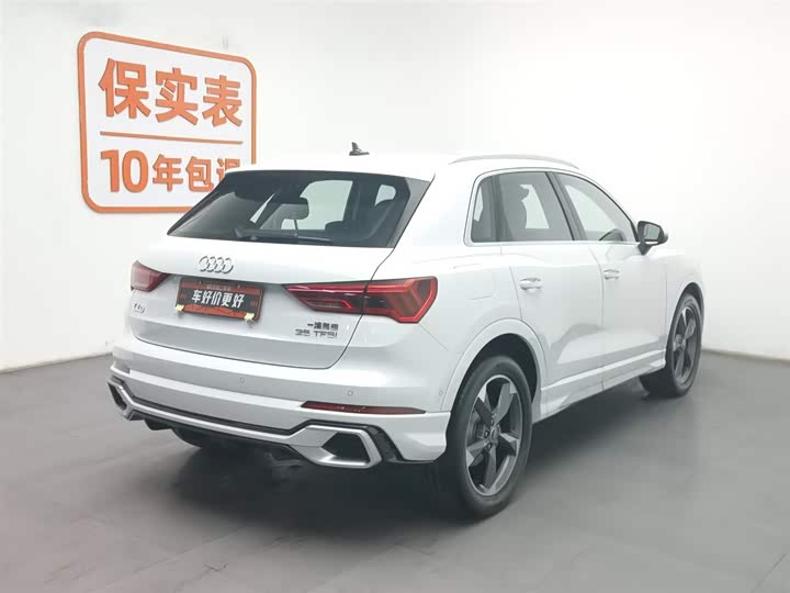 Фото 2 - Audi Q3