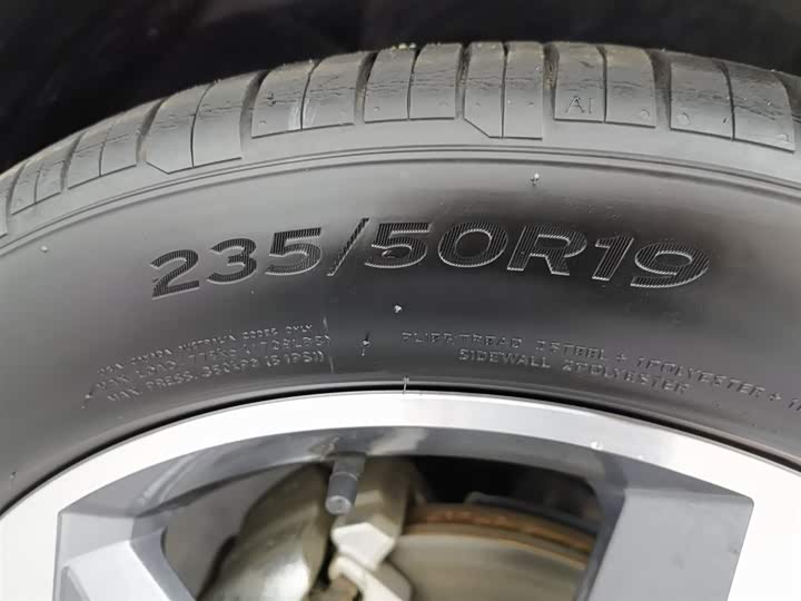 Фото 24 - Audi Q3