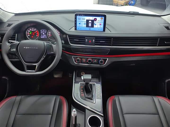 Фото 12 - Dongfeng Forthing T5