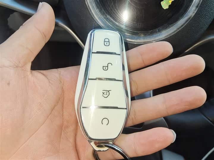 Фото 12 - BYD Dolphin