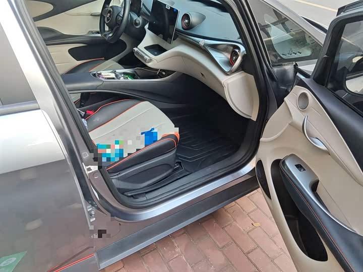 Фото 20 - BYD Dolphin