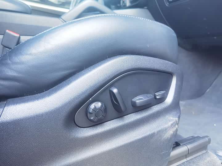 Фото 4 - Porsche Cayenne