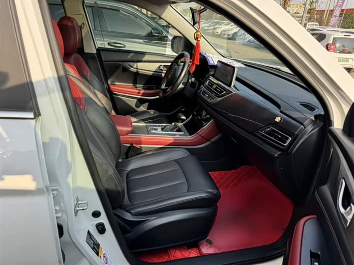 Фото 3 - Changan CS75