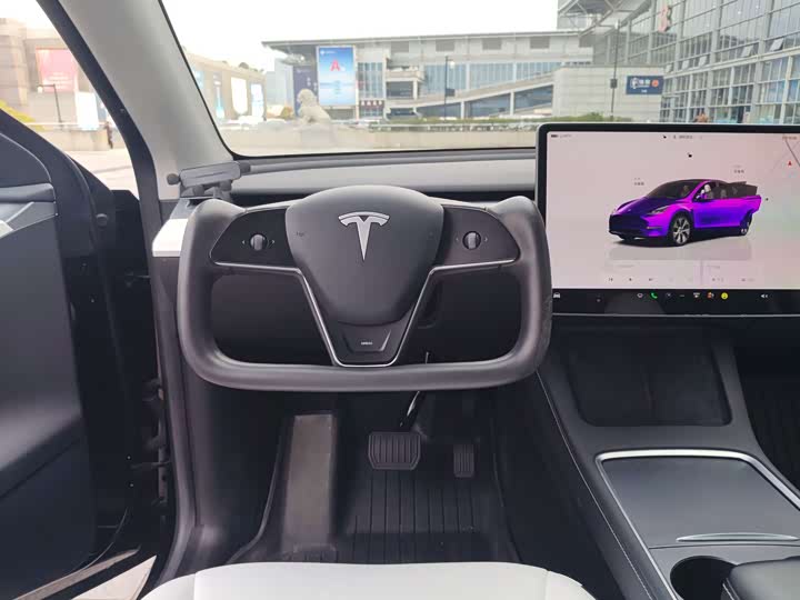 Фото 11 - Tesla Model Y