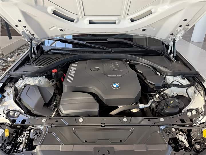 Фото 10 - BMW 3 Series