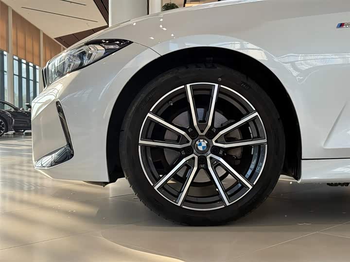 Фото 12 - BMW 3 Series