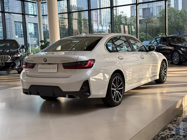 Фото 4 - BMW 3 Series