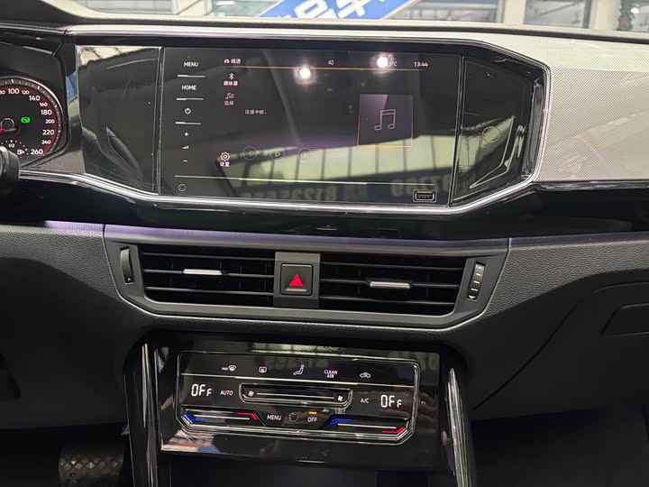 Фото 11 - Volkswagen Tayron