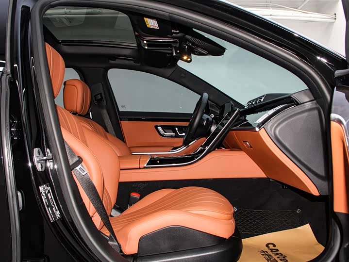 Фото 18 - Mercedes-Benz S-Class