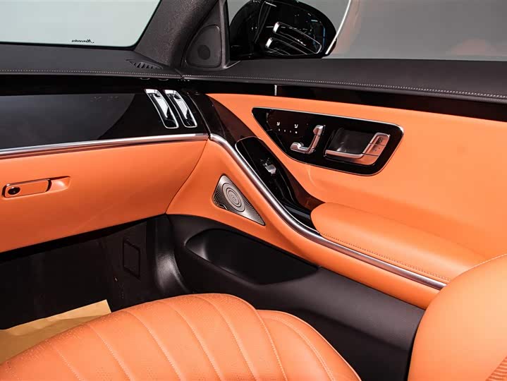 Фото 21 - Mercedes-Benz S-Class