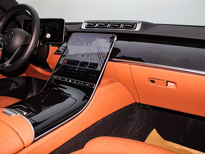 Фото 22 - Mercedes-Benz S-Class