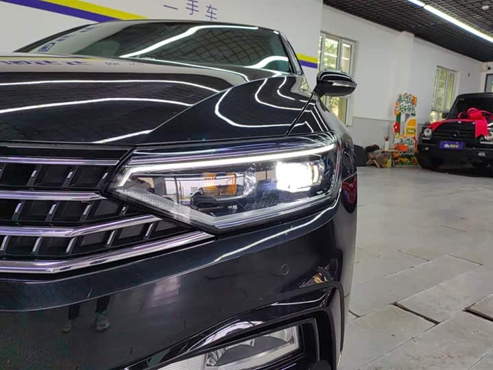 Фото 5 - Volkswagen Magotan