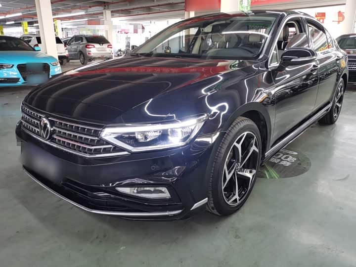 Фото 1 - Volkswagen Magotan