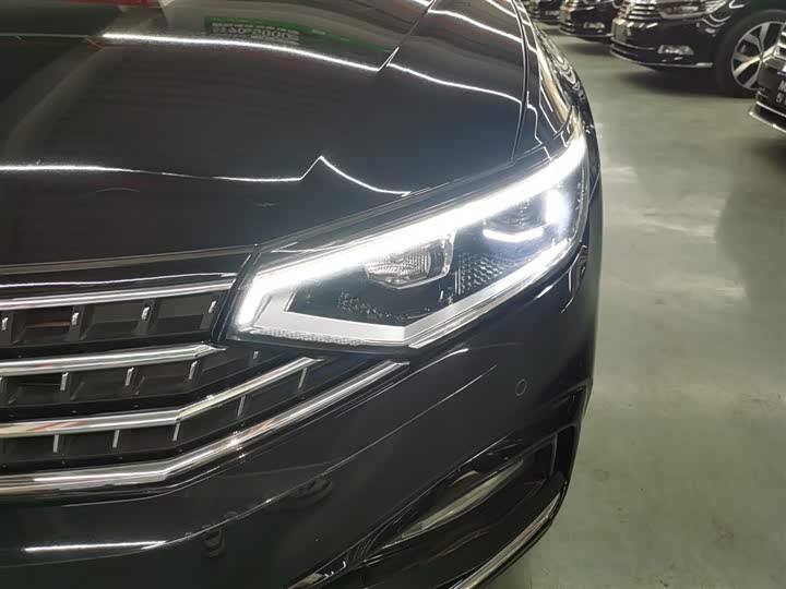 Фото 24 - Volkswagen Magotan