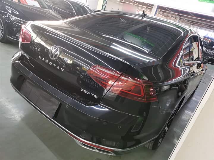 Фото 7 - Volkswagen Magotan