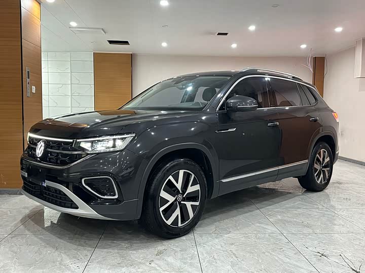 Фото 23 - Volkswagen Tayron