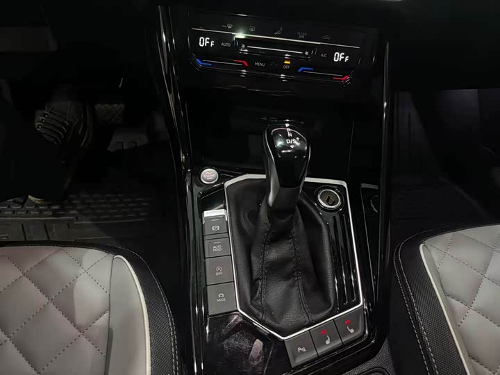 Фото 35 - Volkswagen Tayron