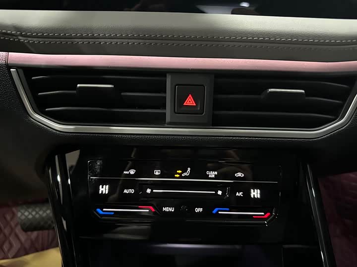 Фото 36 - Volkswagen Tayron