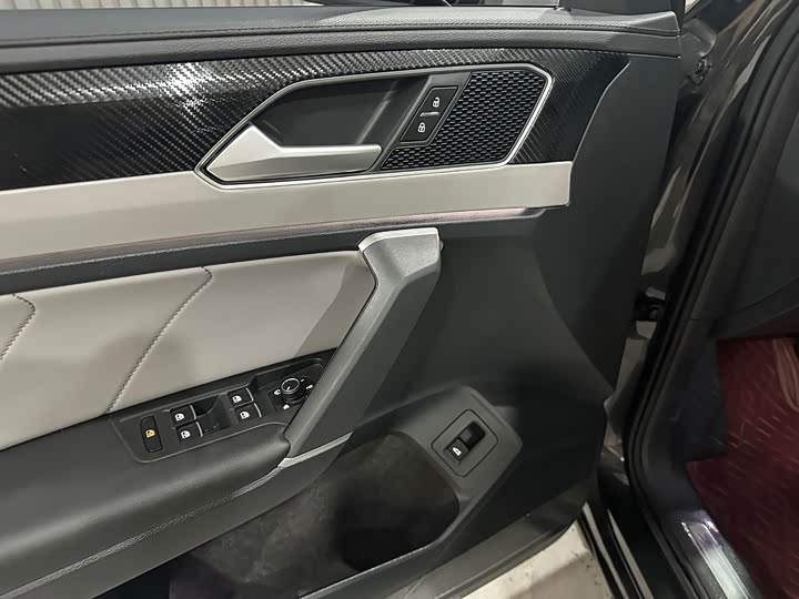 Фото 8 - Volkswagen Tayron