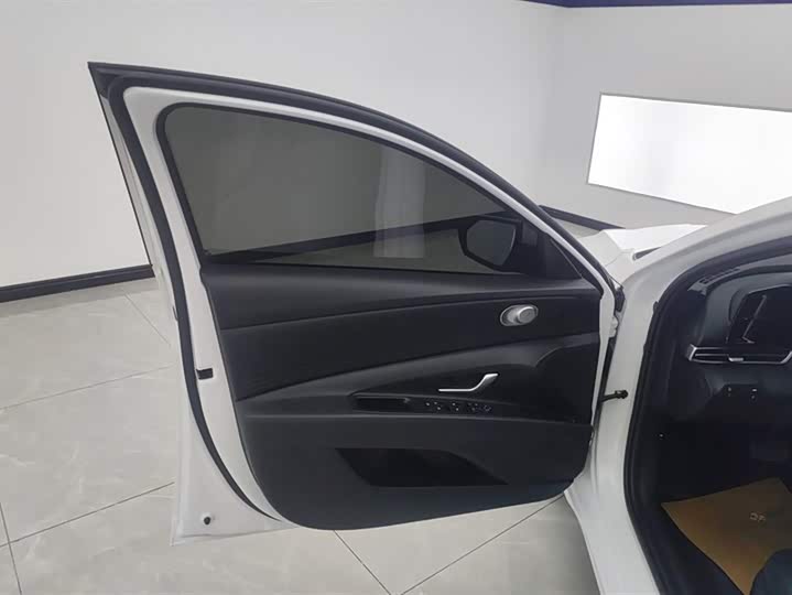 Фото 7 - Hyundai Elantra N line