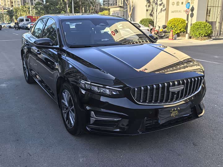 Фото 3 - Geely Preface