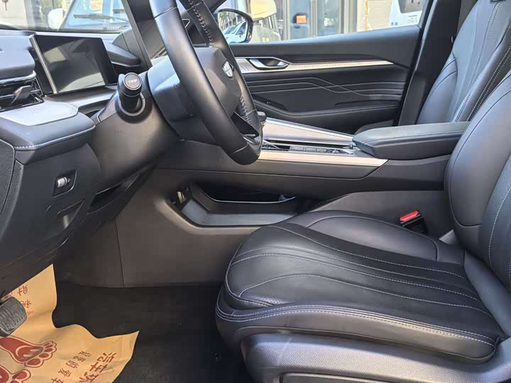 Фото 6 - Geely Preface