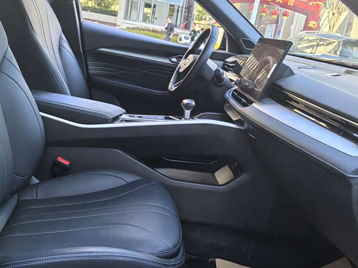 Фото 7 - Geely Preface