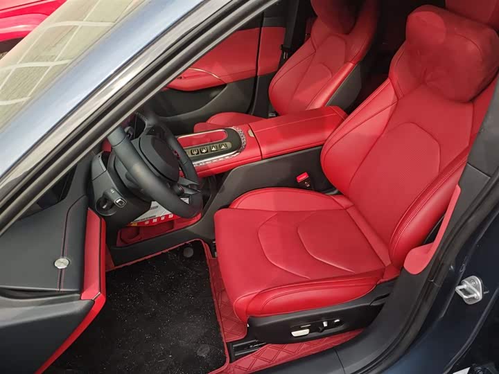 Фото 15 - Xiaomi SU7