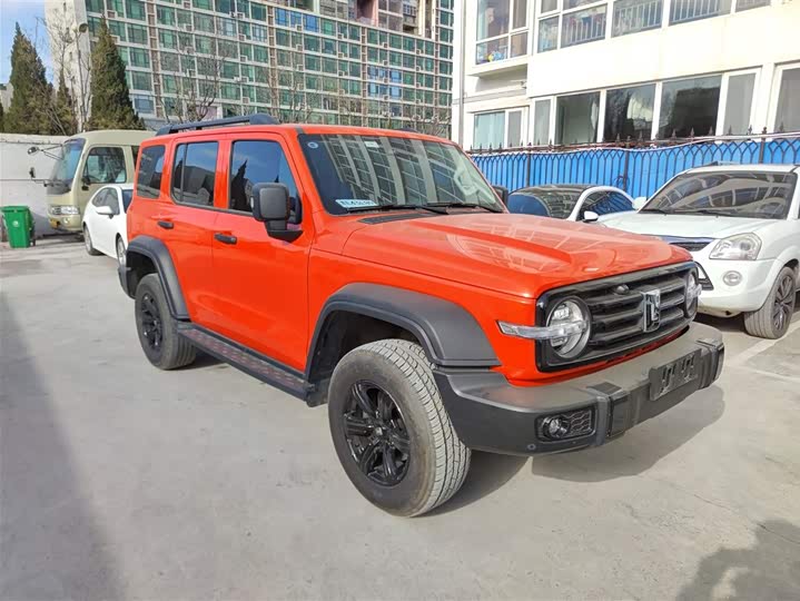 Фото 4 - Tank 300