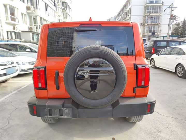 Фото 6 - Tank 300