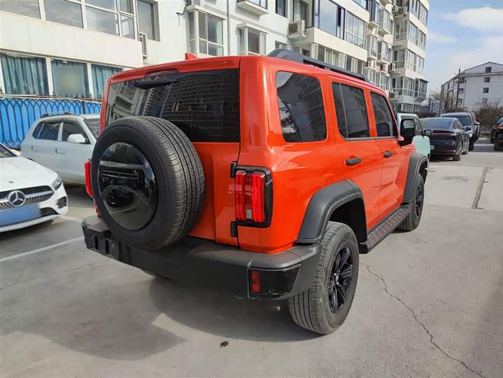 Фото 7 - Tank 300