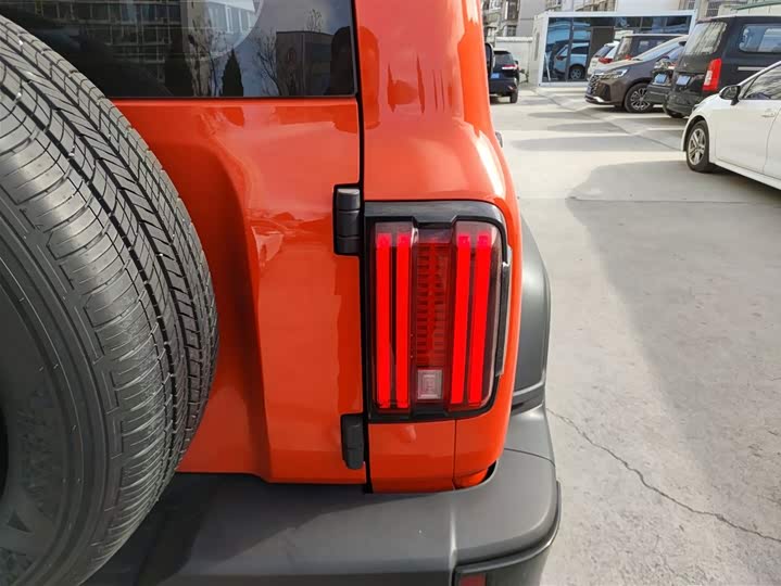 Фото 8 - Tank 300